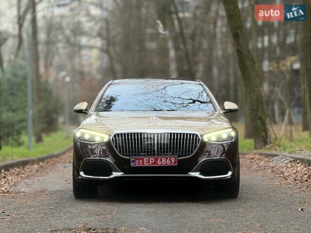 Коричневый Мерседес Майбах, объемом двигателя 4 л и пробегом 3 тыс. км за 250000 $, фото 1 на Automoto.ua