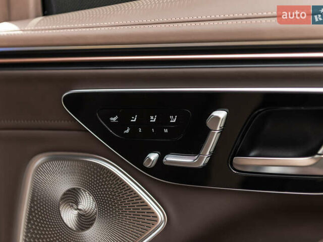 Коричневый Мерседес Майбах, объемом двигателя 0 л и пробегом 7 тыс. км за 240000 $, фото 36 на Automoto.ua