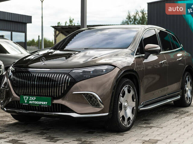 Коричневый Мерседес Майбах, объемом двигателя 0 л и пробегом 7 тыс. км за 240000 $, фото 5 на Automoto.ua