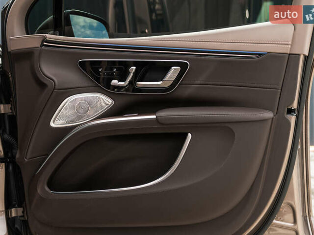 Коричневый Мерседес Майбах, объемом двигателя 0 л и пробегом 7 тыс. км за 240000 $, фото 38 на Automoto.ua