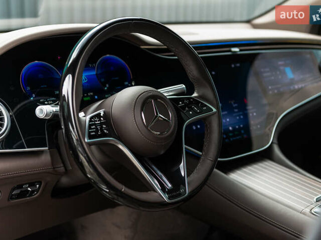 Коричневый Мерседес Майбах, объемом двигателя 0 л и пробегом 7 тыс. км за 240000 $, фото 22 на Automoto.ua