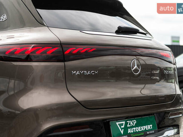 Коричневый Мерседес Майбах, объемом двигателя 0 л и пробегом 7 тыс. км за 240000 $, фото 8 на Automoto.ua