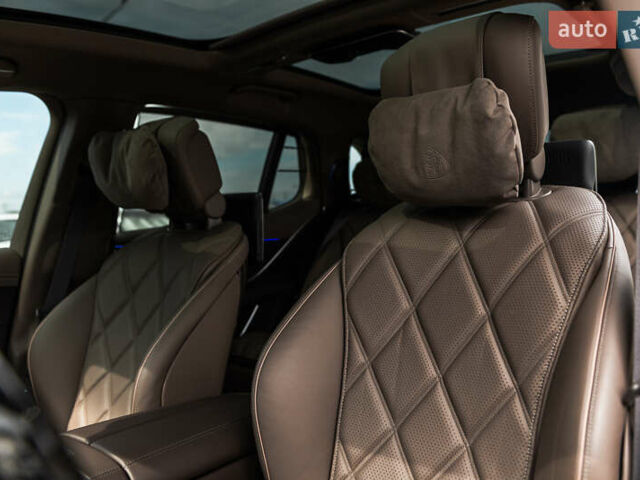 Коричневый Мерседес Майбах, объемом двигателя 0 л и пробегом 7 тыс. км за 240000 $, фото 30 на Automoto.ua