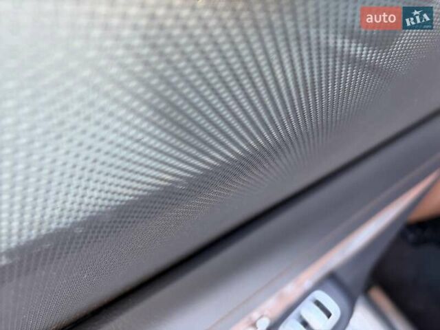 Сірий Мерседес Майбах, об'ємом двигуна 4.66 л та пробігом 140 тис. км за 55222 $, фото 12 на Automoto.ua