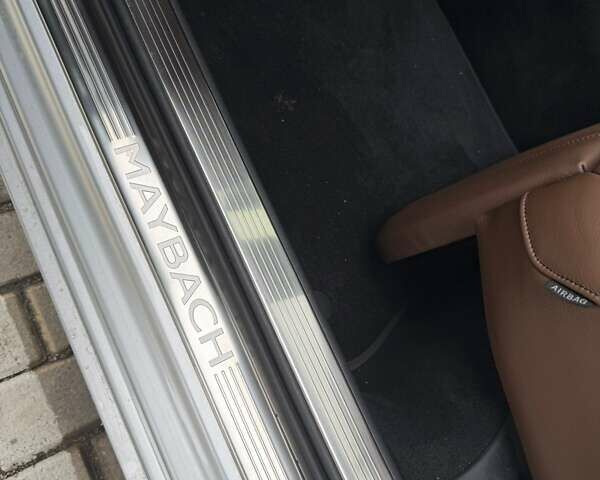 Сірий Мерседес Майбах, об'ємом двигуна 4.66 л та пробігом 140 тис. км за 59555 $, фото 6 на Automoto.ua