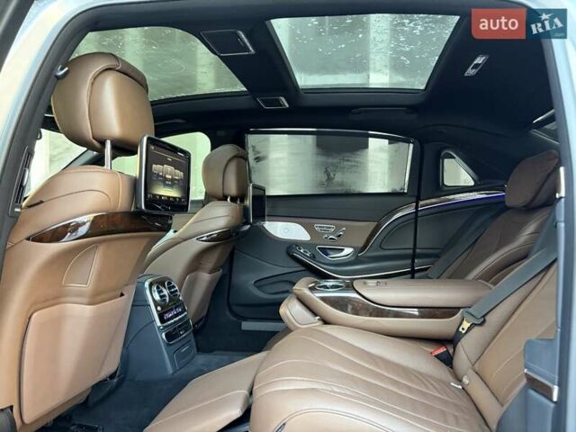 Сірий Мерседес Майбах, об'ємом двигуна 4.66 л та пробігом 140 тис. км за 55222 $, фото 17 на Automoto.ua
