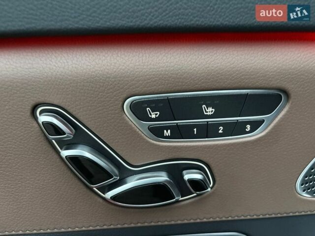 Серый Мерседес Майбах, объемом двигателя 4.66 л и пробегом 141 тыс. км за 55200 $, фото 61 на Automoto.ua