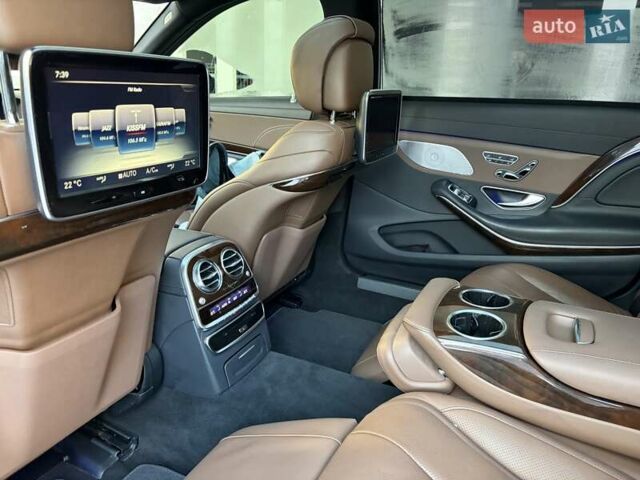 Сірий Мерседес Майбах, об'ємом двигуна 4.66 л та пробігом 140 тис. км за 55222 $, фото 25 на Automoto.ua