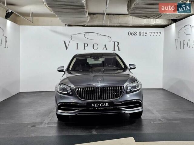 Сірий Мерседес Майбах, об'ємом двигуна 4.66 л та пробігом 163 тис. км за 89999 $, фото 1 на Automoto.ua