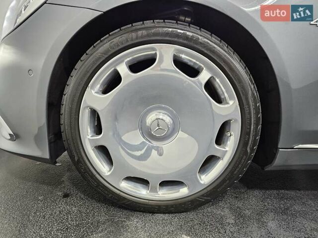 Сірий Мерседес Майбах, об'ємом двигуна 4.66 л та пробігом 163 тис. км за 89999 $, фото 59 на Automoto.ua