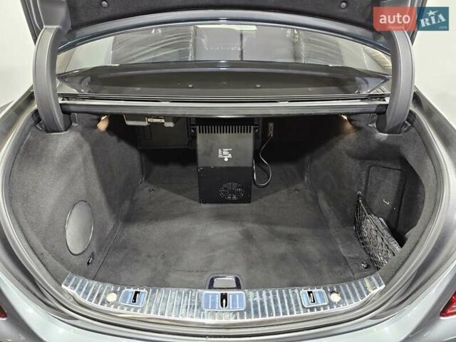 Сірий Мерседес Майбах, об'ємом двигуна 4.66 л та пробігом 163 тис. км за 89999 $, фото 12 на Automoto.ua