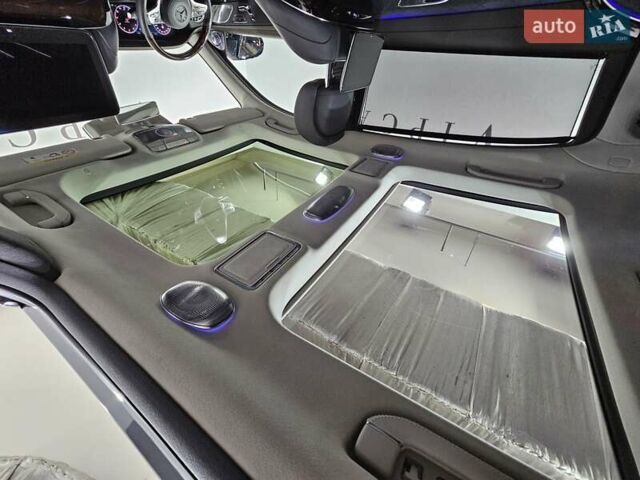 Сірий Мерседес Майбах, об'ємом двигуна 4.66 л та пробігом 163 тис. км за 89999 $, фото 24 на Automoto.ua