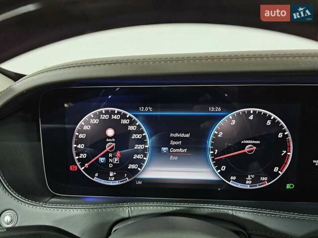 Сірий Мерседес Майбах, об'ємом двигуна 4.66 л та пробігом 163 тис. км за 89999 $, фото 49 на Automoto.ua