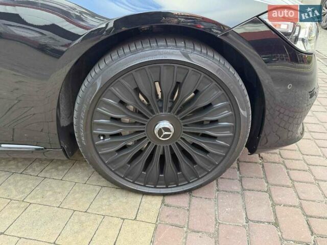 Серый Мерседес Майбах, объемом двигателя 4 л и пробегом 56 тыс. км за 149900 $, фото 6 на Automoto.ua