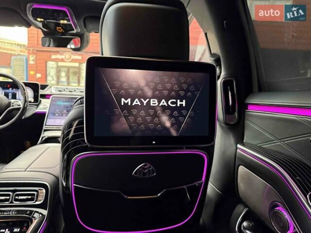 Серый Мерседес Майбах, объемом двигателя 4 л и пробегом 56 тыс. км за 149900 $, фото 74 на Automoto.ua