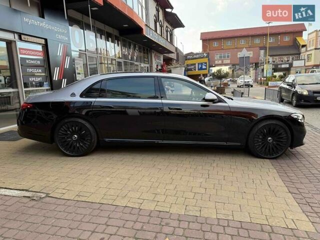 Серый Мерседес Майбах, объемом двигателя 4 л и пробегом 56 тыс. км за 149900 $, фото 5 на Automoto.ua