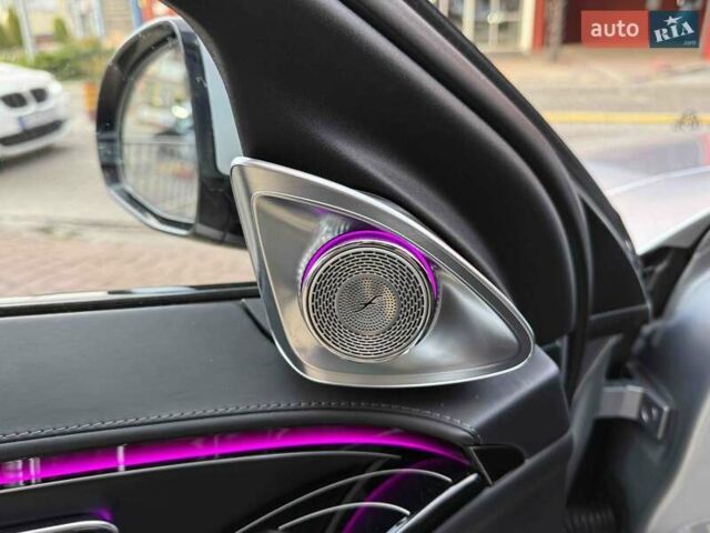 Серый Мерседес Майбах, объемом двигателя 4 л и пробегом 56 тыс. км за 149900 $, фото 18 на Automoto.ua