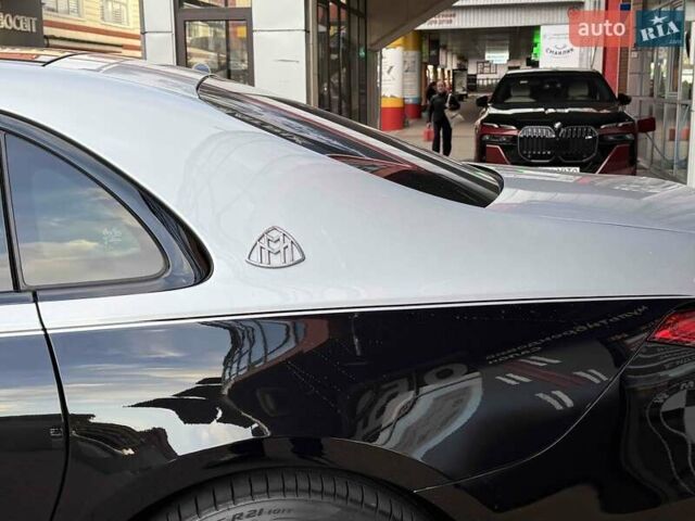 Серый Мерседес Майбах, объемом двигателя 4 л и пробегом 56 тыс. км за 149900 $, фото 14 на Automoto.ua