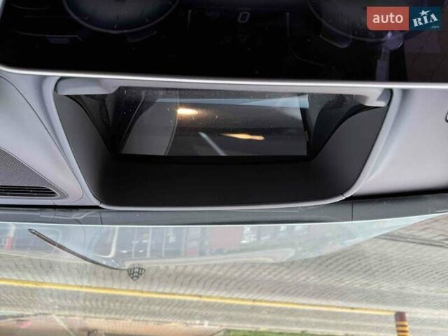 Серый Мерседес Майбах, объемом двигателя 4 л и пробегом 56 тыс. км за 149900 $, фото 33 на Automoto.ua