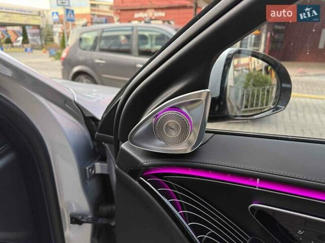 Серый Мерседес Майбах, объемом двигателя 4 л и пробегом 56 тыс. км за 149900 $, фото 91 на Automoto.ua