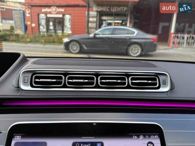 Серый Мерседес Майбах, объемом двигателя 4 л и пробегом 56 тыс. км за 149900 $, фото 34 на Automoto.ua
