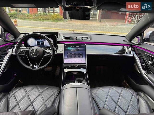 Серый Мерседес Майбах, объемом двигателя 4 л и пробегом 56 тыс. км за 149900 $, фото 69 на Automoto.ua