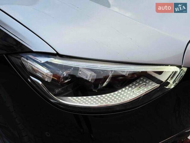 Серый Мерседес Майбах, объемом двигателя 4 л и пробегом 56 тыс. км за 149900 $, фото 4 на Automoto.ua