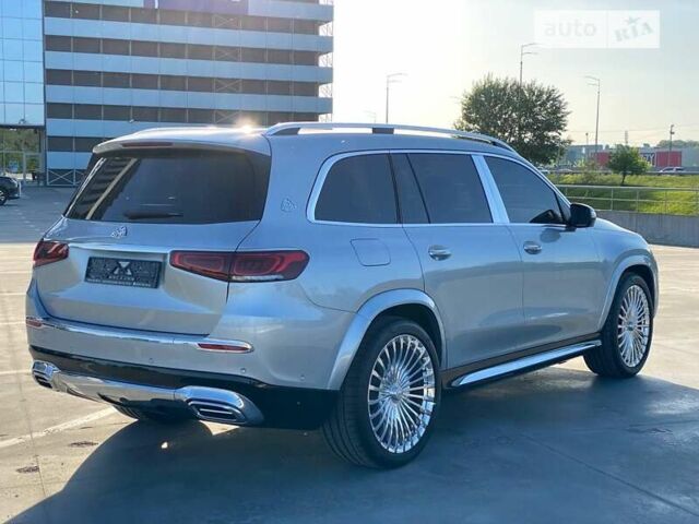 Серый Мерседес Майбах, объемом двигателя 4 л и пробегом 1 тыс. км за 191000 $, фото 2 на Automoto.ua