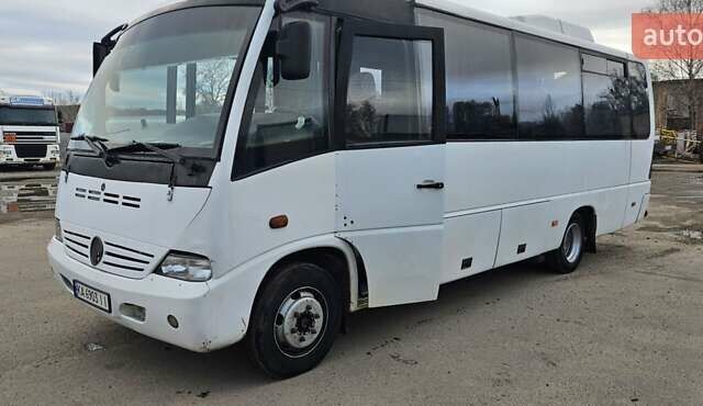 Белый Мерседес Медио, объемом двигателя 4.7 л и пробегом 650 тыс. км за 13000 $, фото 4 на Automoto.ua