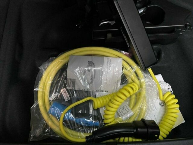 Серый Мерседес Мерседес, объемом двигателя 0 л и пробегом 38 тыс. км за 25979 $, фото 9 на Automoto.ua