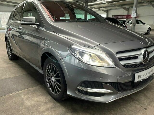 Серый Мерседес Мерседес, объемом двигателя 0 л и пробегом 38 тыс. км за 25979 $, фото 1 на Automoto.ua