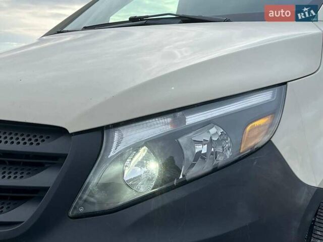 Бежевый Мерседес Metris, объемом двигателя 2 л и пробегом 298 тыс. км за 15690 $, фото 12 на Automoto.ua