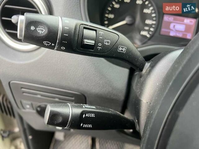 Бежевый Мерседес Metris, объемом двигателя 2 л и пробегом 298 тыс. км за 15690 $, фото 22 на Automoto.ua