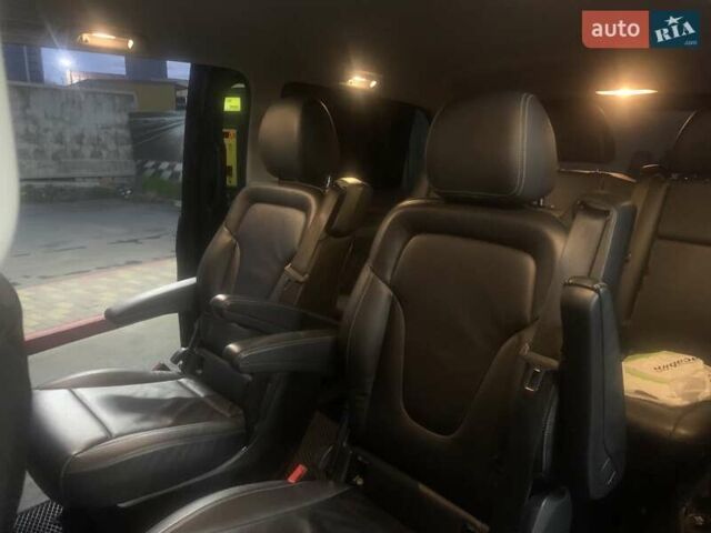 Черный Мерседес Metris, объемом двигателя 2 л и пробегом 225 тыс. км за 26500 $, фото 5 на Automoto.ua