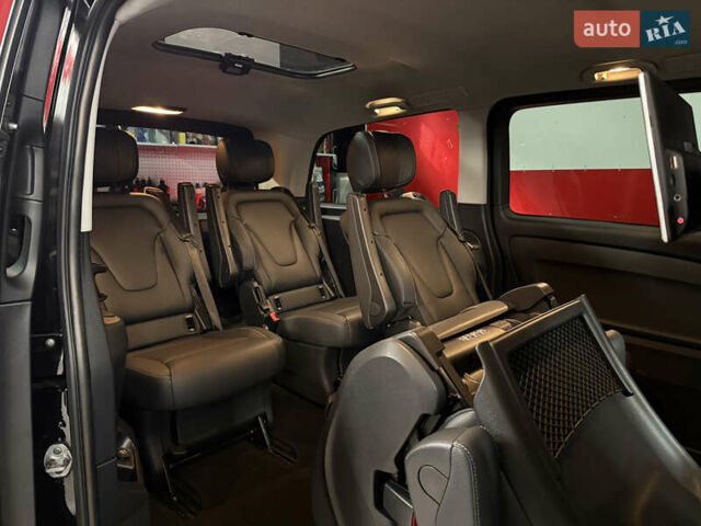 Черный Мерседес Metris, объемом двигателя 2 л и пробегом 190 тыс. км за 27000 $, фото 7 на Automoto.ua