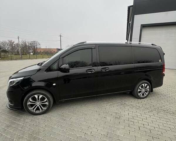 Черный Мерседес Metris, объемом двигателя 2 л и пробегом 227 тыс. км за 26300 $, фото 2 на Automoto.ua