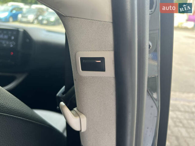 Мерседес Metris 2017 в Одессе на Automoto.ua Черный Мерседес Metris, объемом двигателя 2 л и пробегом 227 тыс. км за 27000 $, фото 10 на Automoto.ua