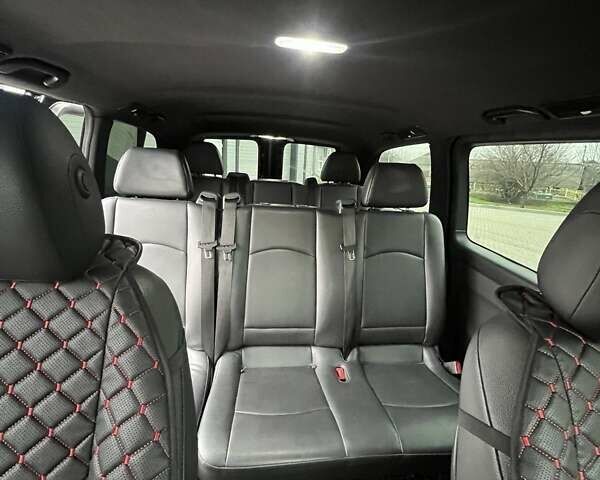 Черный Мерседес Metris, объемом двигателя 2 л и пробегом 227 тыс. км за 26300 $, фото 11 на Automoto.ua