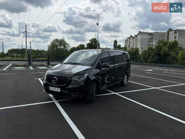 Черный Мерседес Metris, объемом двигателя 2 л и пробегом 133 тыс. км за 32500 $, фото 12 на Automoto.ua