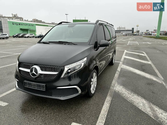 Черный Мерседес Metris, объемом двигателя 1.99 л и пробегом 64 тыс. км за 36500 $, фото 2 на Automoto.ua