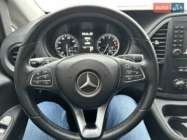 Черный Мерседес Metris, объемом двигателя 1.99 л и пробегом 64 тыс. км за 36500 $, фото 28 на Automoto.ua