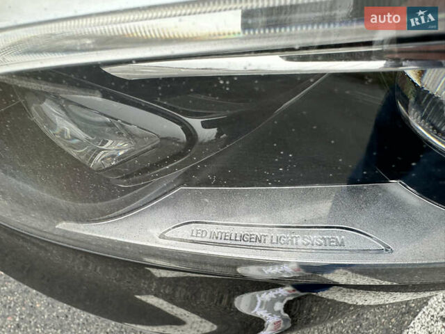 Черный Мерседес Metris, объемом двигателя 1.99 л и пробегом 64 тыс. км за 36500 $, фото 11 на Automoto.ua