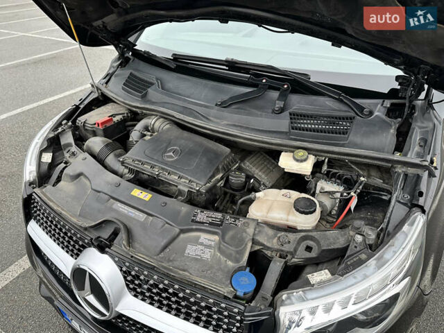 Черный Мерседес Metris, объемом двигателя 1.99 л и пробегом 64 тыс. км за 36500 $, фото 18 на Automoto.ua