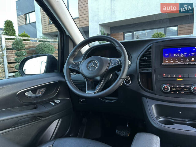 Черный Мерседес Metris, объемом двигателя 2 л и пробегом 97 тыс. км за 28900 $, фото 34 на Automoto.ua