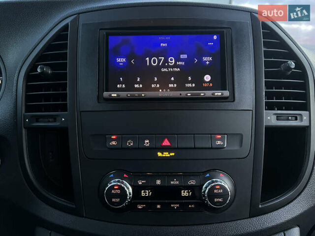 Черный Мерседес Metris, объемом двигателя 2 л и пробегом 97 тыс. км за 28900 $, фото 33 на Automoto.ua