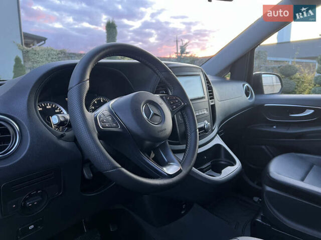 Черный Мерседес Metris, объемом двигателя 2 л и пробегом 97 тыс. км за 28900 $, фото 26 на Automoto.ua