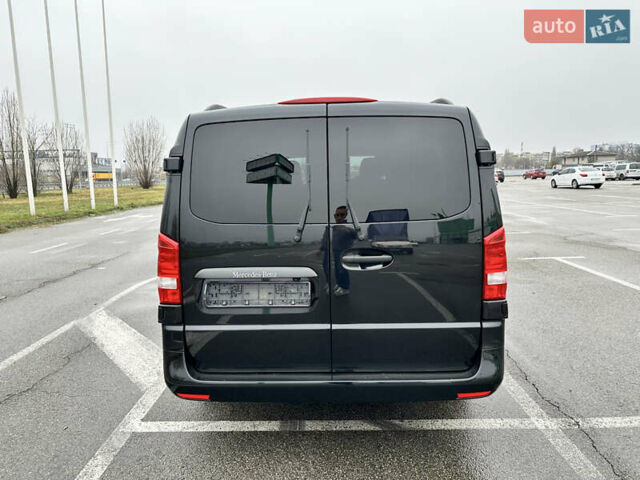 Черный Мерседес Metris, объемом двигателя 1.99 л и пробегом 64 тыс. км за 36500 $, фото 4 на Automoto.ua