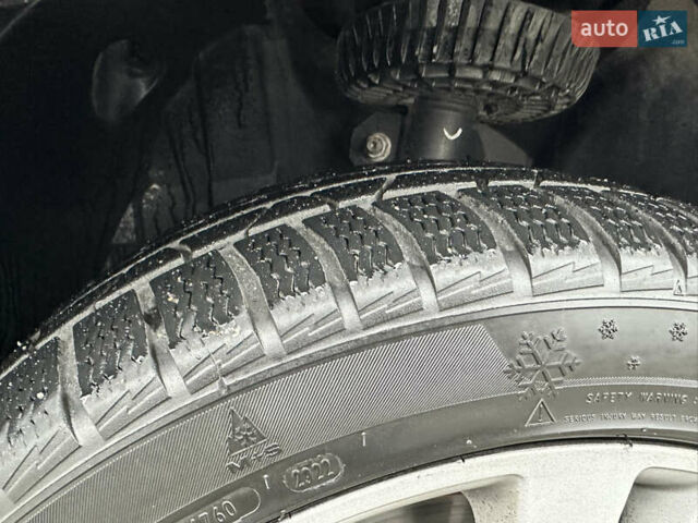 Черный Мерседес Metris, объемом двигателя 1.99 л и пробегом 64 тыс. км за 36500 $, фото 10 на Automoto.ua