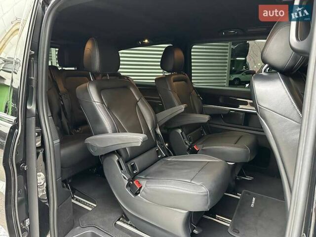 Чорний Мерседес Metris, об'ємом двигуна 1.99 л та пробігом 22 тис. км за 54990 $, фото 13 на Automoto.ua