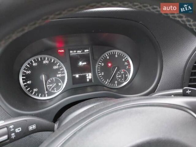 Черный Мерседес Metris, объемом двигателя 2 л и пробегом 130 тыс. км за 27500 $, фото 68 на Automoto.ua